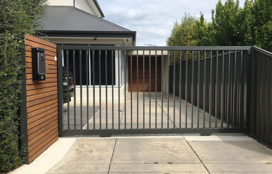 2 Rail Sliding Gate - 75sq Frame - JMH Group