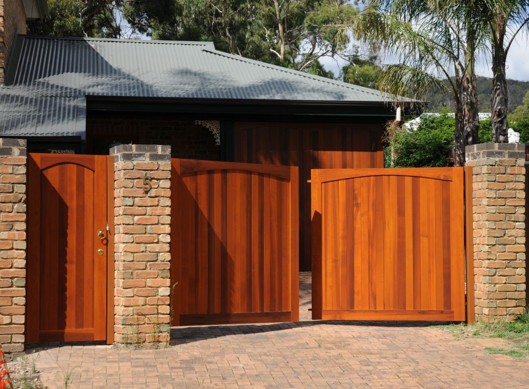 Timber Gates - JMH Group