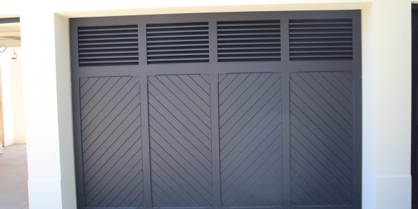 Tilt Classic Torrens w Louvres - Painted (2)